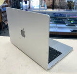 Mackbook pro i7 8GB RAM 256GB SSD